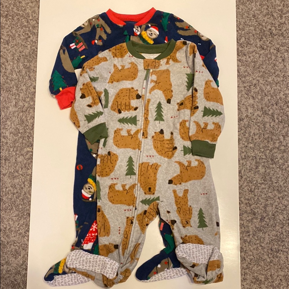 Carter’s Bear & Santa One Piece Zipper Front footie pajamas Size 18 mos BUNDLE